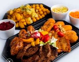 Zestawy pater biesiadnych