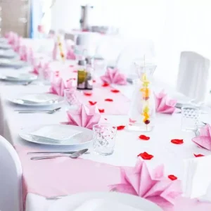 Sala weselena Bydgoszcz - biało różowy wystrój